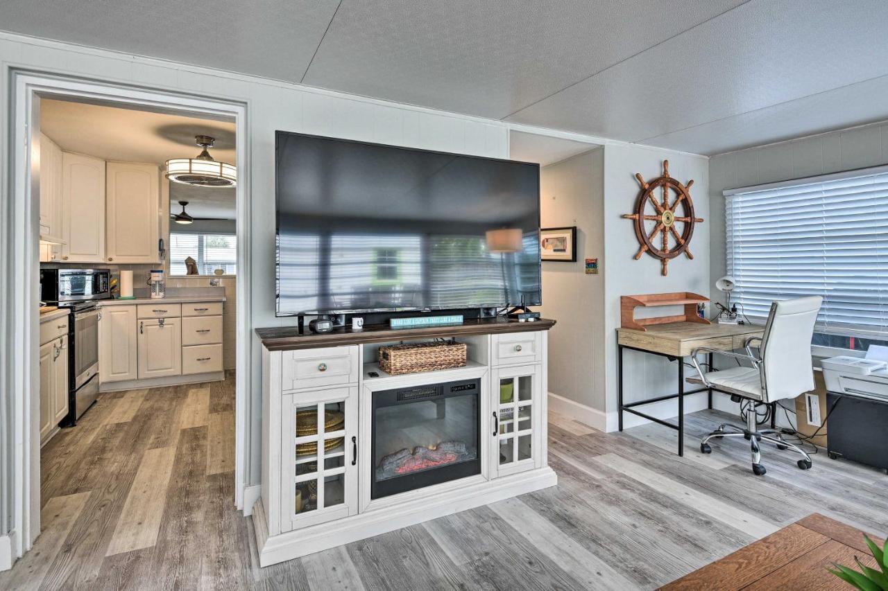Pet-Friendly Ormond Beach Home With Fire Pit! Exterior photo